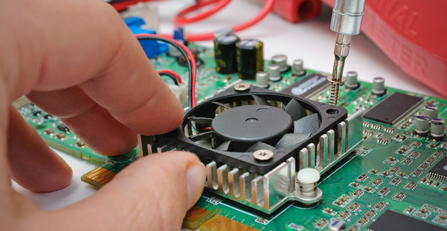 Ремонт видеокарт Nvidia GeForce и AMD Radeon в сервисном центре Комплайн Уфа