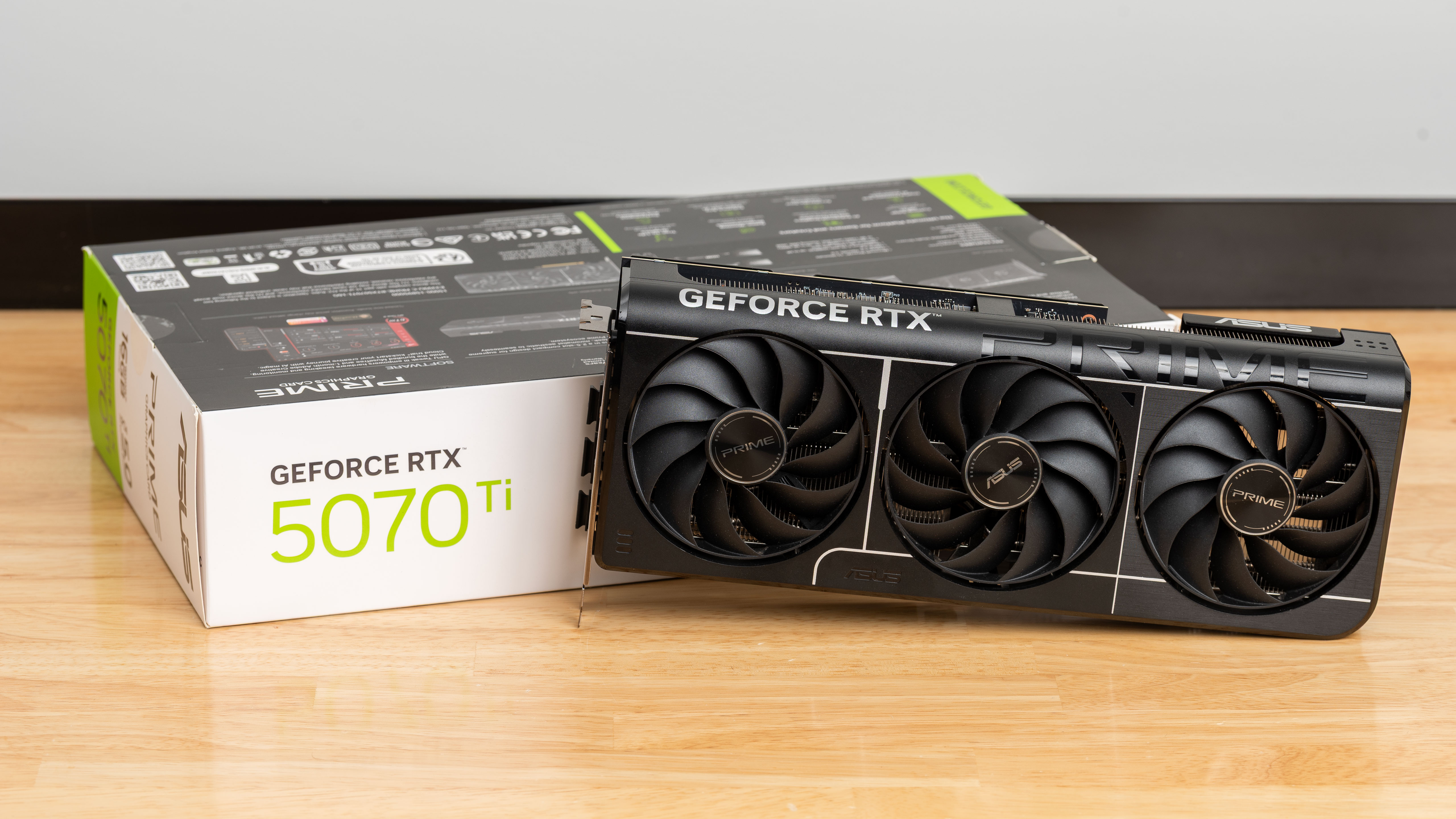 Видеокарта GeForce RTX 5070 Ti